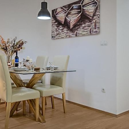 Brand New Apartment In City Center, Big Terrace Zagreb Ngoại thất bức ảnh