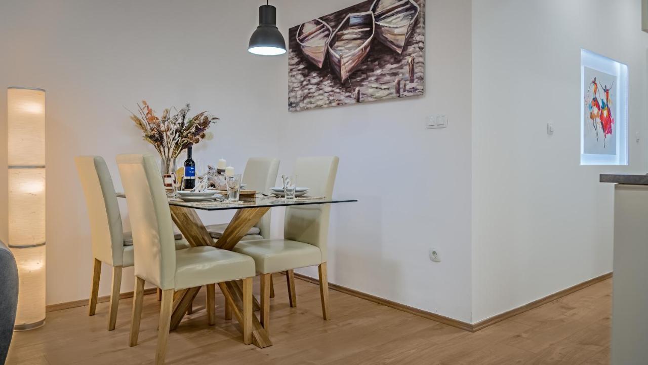 Brand New Apartment In City Center, Big Terrace Zagreb Ngoại thất bức ảnh